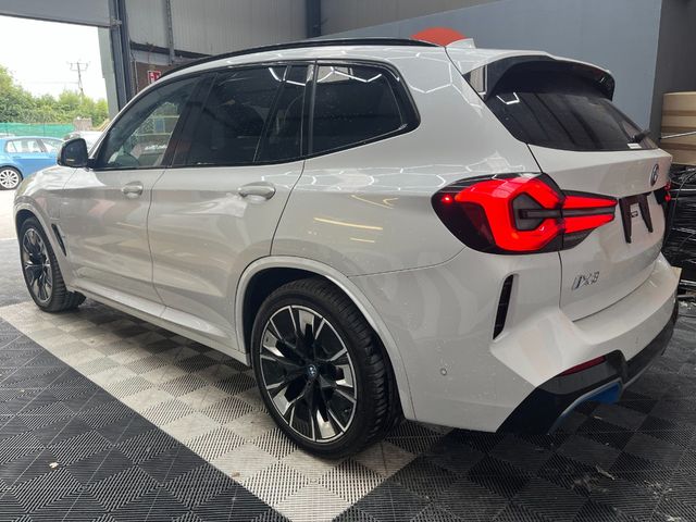 Image for 2022 BMW iX3 2022 BMW IX3 M-SPORT AUTOMATIC / CRUISE CONTROL / PARKING CAMERA / ELECTRIC MEMORY & HEATED SEATS / PADDLE SHIFTERS / PANORAMIC SUNROOF / AMBIENT LIGHTS AND MORE