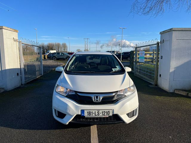 Image for 2018 Honda Jazz 1.3 I-vtec ES CVT 5DR Auto (not jap import)