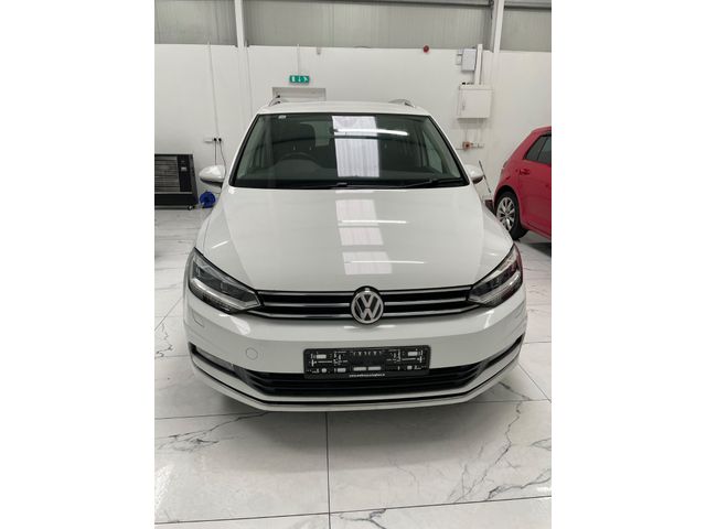 Image for 2017 Volkswagen Touran 