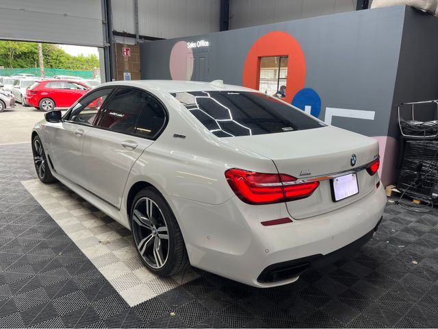 Image for 2017 BMW 7 Series 2017 BMW 740E IPERFORMANCE M-SPORT 2.0 AUTOMATIC / CRUISE CONTROL / 360° CAMERA / ELECTRIC MEMORY & HEATED SEATS / AMBIENT LIGHTS / PANORAMIC SUNROOF AND MORE