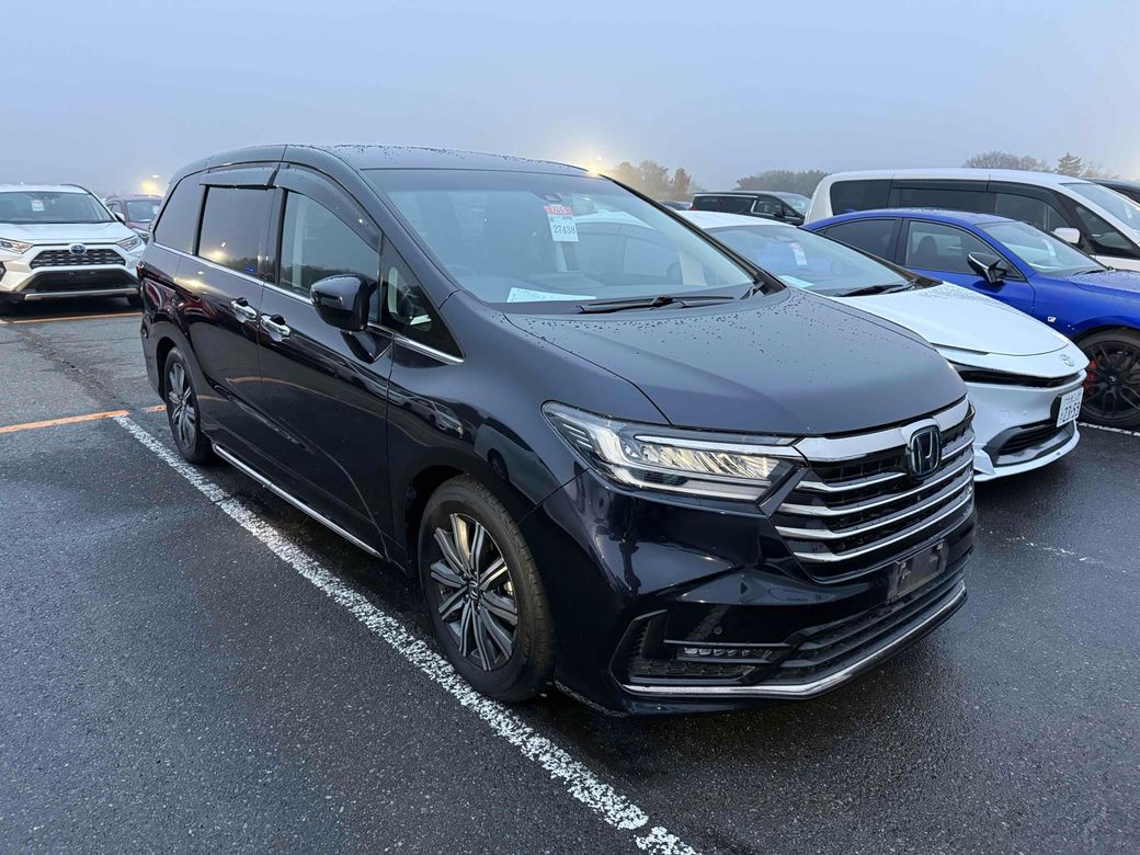 Image for 2021 Honda Odyssey ABOLSUTE 7 SEATER AUTOMATIC HYBRID 2.0 PETROL //LOW MILES//HALF LEATHER SEATS//REVERSE CAMERA//POWER SLIDING REAR DOORS//KEYLESS ENTRY//ADAPTIVE CRUISE CONTORL//