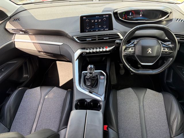 Image for 2018 Peugeot 3008 2018 PEUGEOT 3008 1.2 PETROL ALLURE LOW KMS