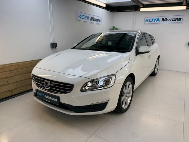 Image for 2018 Volvo V60 2.0 D4 SE LUXURY PLUS 190 BHP DIESEL AUTOMATIC // FULL HEATED LEATHER // REVERSING CAMERA // CRUISE CONTROL // LANE ASSIST // COLLISION WARNING SYSTEM // UPGRADED SPORT ALLOYS