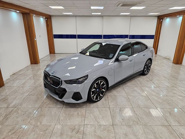 Image for 2024 BMW 5 Series 550E ! OVER 114K NEW 