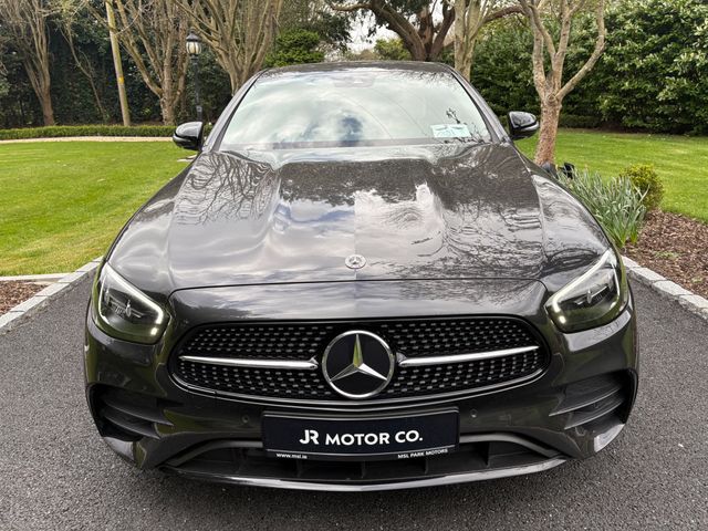 Image for 2023 Mercedes-Benz E Class E 300e -- AMG PACK -- Night Pack -- Upgraded Alloys -- FSH