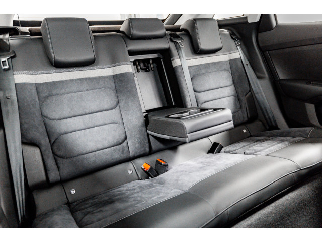 Image for 2024 Citroen C4 ë-Series 50kWh Auto 136HP