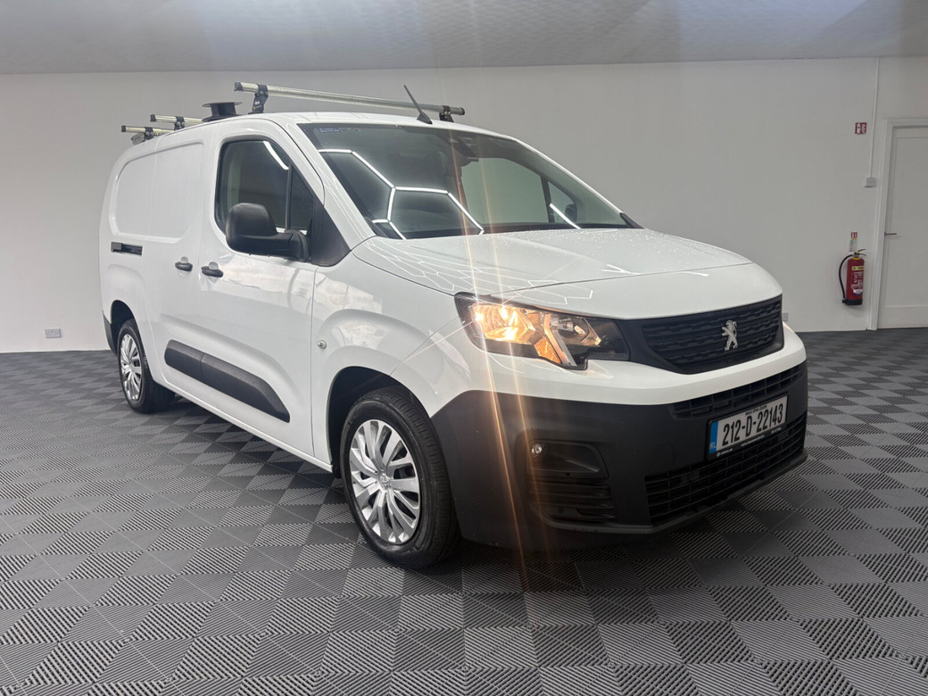 Image for 2021 Peugeot Partner 