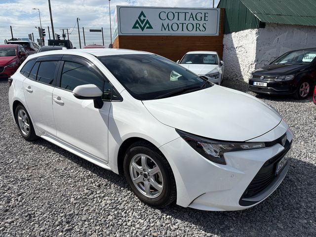 Image for 2023 Toyota Corolla 1.8 Hybrid Luna Saloon