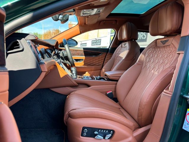 Image for 2022 Bentley Flying Spur V6 HYBRID HUGE SPEC