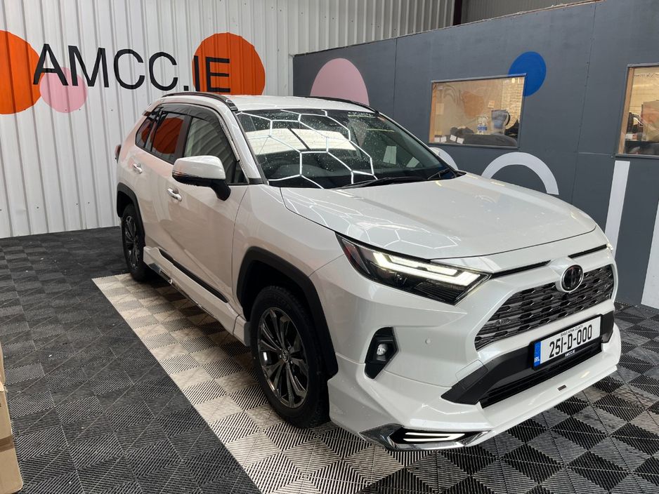 Image for 2025 Toyota Rav4 2025 TOYOTA RAV4 HYBRID G 2.5 AUTOMATIC / CRUISE CONTROL / PARKING CAMERA / ELECTRIC MEMORY & HEATED SEATS / HEATED STEERING WHEEL AND MORE
