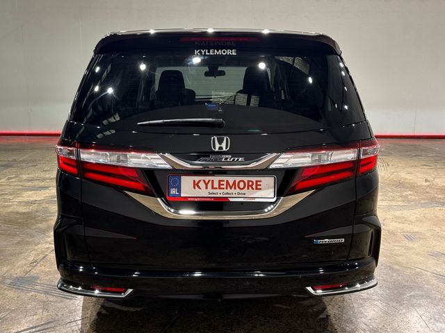 Image for 2016 Honda Odyssey 2.0 HYBRID AUTOMATIC ABSOLUTE EDITION - 7 SEATER - UPGRADED FACTORY ALLOYS - FULL BLACK LEATHER - CRUISE CONTROL - DUAL POWER SLIDING DOORS -