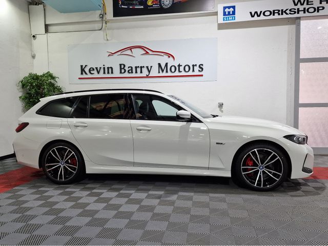 Image for 2022 BMW 3 Series 330E TOURING M SPORT (PRO PACK) LCI AUTOMATIC **ONE OWNER / TOP SPEC / 19" UPGRADED ALLOYS / APPLE CARPLAY / BMW M SEATBELTS / CRUISE CONTROL / ELECTRIC BOOTLID / SAT NAV / REVERSE CAMERA**