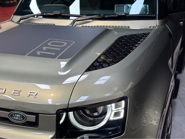 Image for 2025 Land Rover Defender D110 X-DYNAMIC SE PHEV