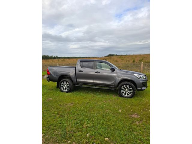 Image for 2020 Toyota Hilux INVINCIBLE X 4WD D-4D DCB