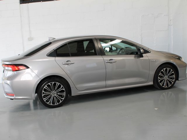 Image for 2019 Toyota Corolla Hybrid Luna Sport SA 4DR Auto