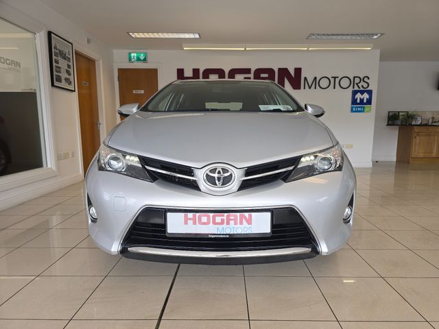 Image for 2014 Toyota Auris 1.4 D-4D Aura 5Dr H/B