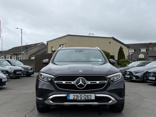 Image for 2023 Mercedes-Benz GLC Class 220D 4MATIC AVANTGARDE LINE + *LOW KMS*