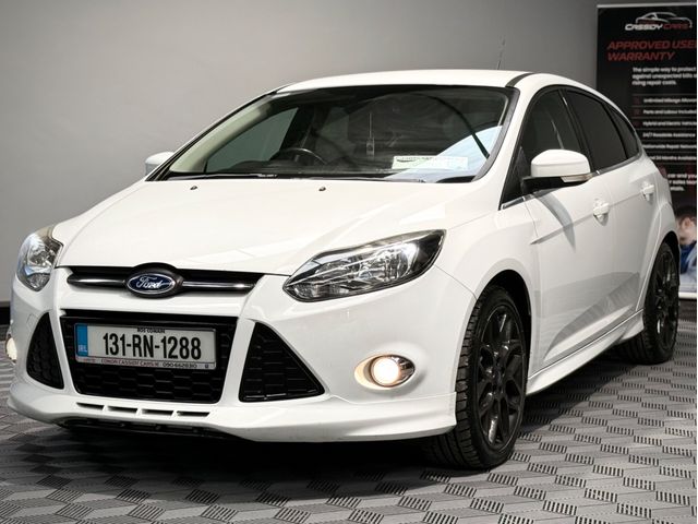 Image for 2013 Ford Focus 1.0 Ecoboost Zetec 125PS // IDEAL STARTER CAR //