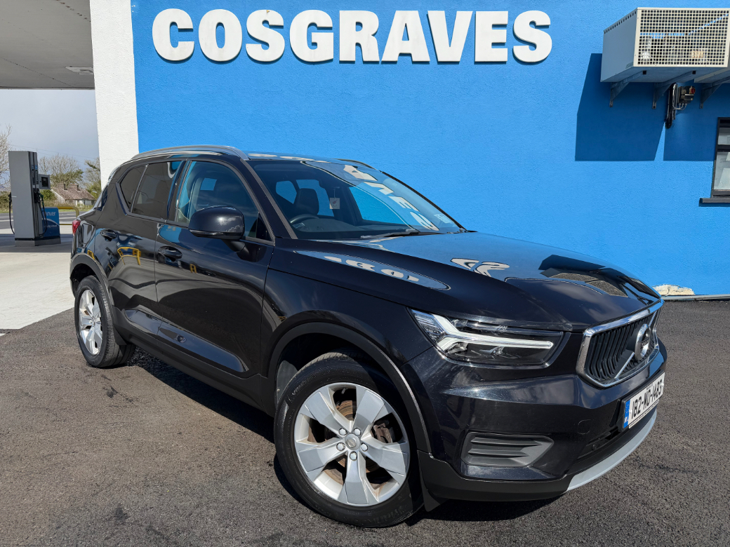 Image for 2018 Volvo XC40 2 0 D3 TD Momentum 5DR * REVERSING CAMERA / AUTO DIMMING LIGHTS * 