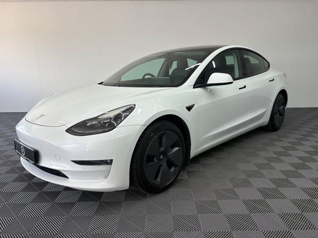 Image for 2022 Tesla Model 3 Long Range (AWD)