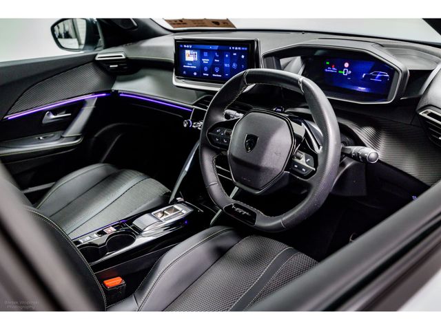 Image for 2024 Peugeot 2008 E-GT 50kWh 136HP