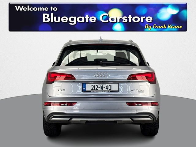 Image for 2021 Audi Q5 50 TFSI E SE**BLACK LEATHER INTERIOR**FRONT HEATED SEATS**DRIVE SELECT MODES**APPLE CARPLAY**REVERSE CAMERA**TOUCH SCREEN INFOTAINMENT**DUAL CLIMATE CONTROL**ELECTRIC TAILGATE**FINANCE ARRANGED**