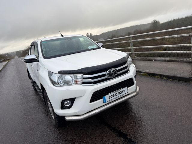 Image for 2020 Toyota Hilux Double CAB SR5 4DR