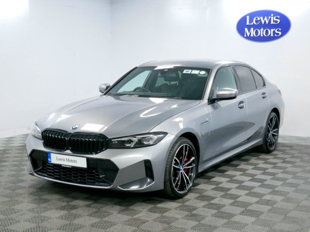 Image for 2024 BMW 3 Series 2024 BMW 330e M Sport, M Sport Pro Pack