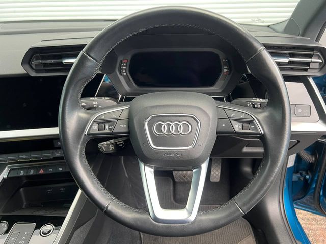 Image for 2021 Audi A3 ADVANCE 1.0 TFSI // APPLE CARPLAY/ANDROID AUTO // 18" DIAMOND CUT ALLOYS // POWERED & HEATED SEATS