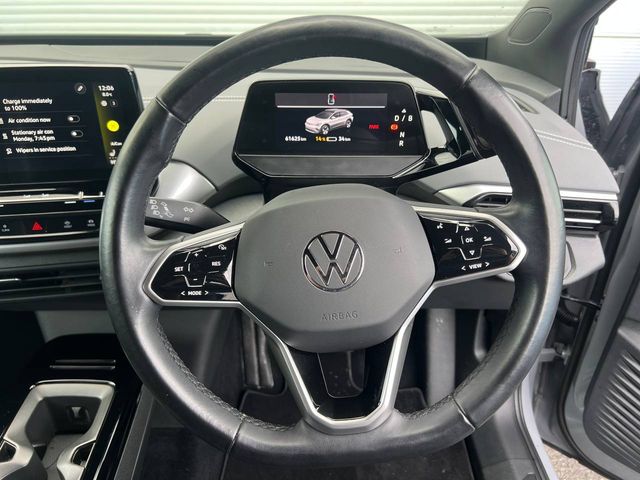 Image for 2023 Volkswagen ID.4 ID.4 PURE LIFE 52KWH // APPLE CARPLAY/ANDROID AUTO // DIAMOND CUT ALLOYS // HEATED SEATS