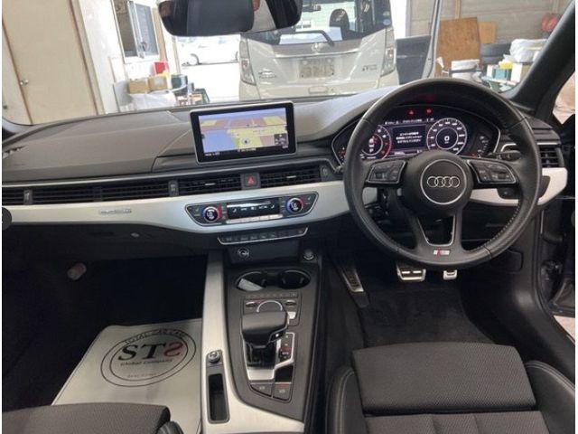 Image for 2018 Audi A4 2.0