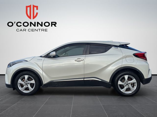 Image for 2017 Toyota C-HR “Stylish. Hybrid. Automatic.”