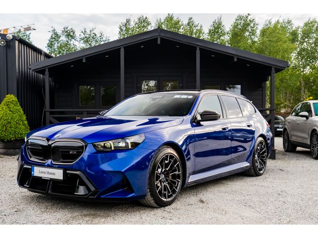 Image for 2026 BMW M5 TOURING, HUGE SPEC, ULTIMATE PACK, M DRIVER PACK, CARBON CERAMIC BRAKES, PAN ROOF, BOWERS & WILKINS SOUND SYSTEM, HEATED/ COOLED SEATS, COMFORT ACCESS
