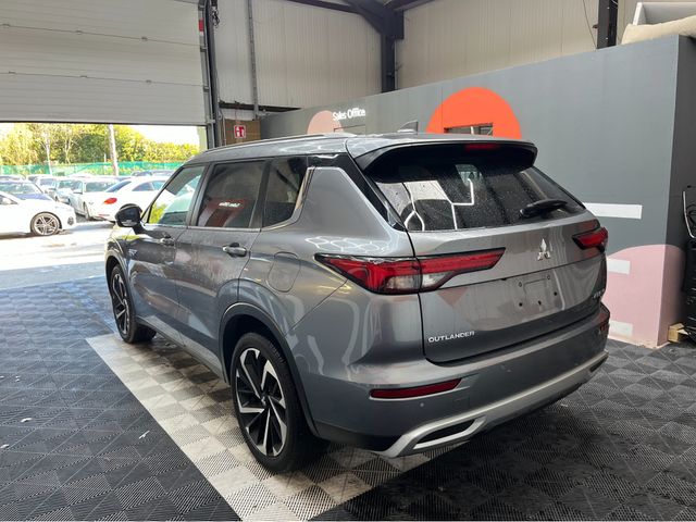 Image for 2023 Mitsubishi Outlander €40950 2023 MITSUBISHI OUTLANDER P 4W PHEV 2.4 AUTOMATIC / CRUISE CONTROK / REVERSE CAMERA / ELECTRIC MEMORY & HEATED SEATS / PADDLE SHIFTERS / HEATED STEERING WHEEL / 7 SEATS OPTION AND MORE