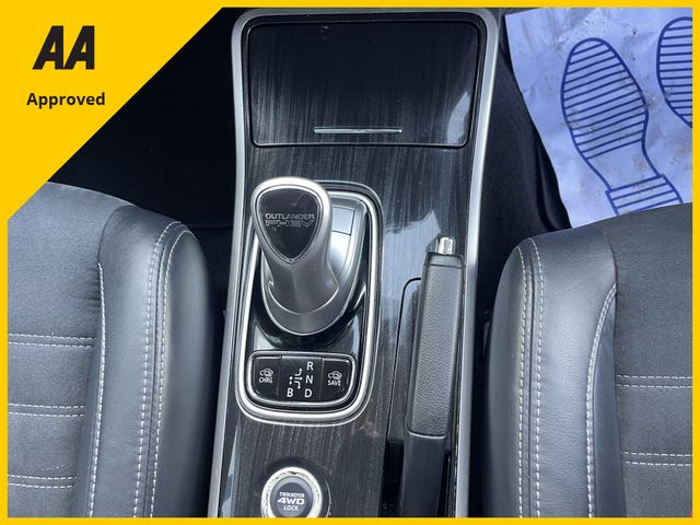 Image for 2016 Mitsubishi Outlander 2.0 GX3H+ PHEV FREE DELIVERY 