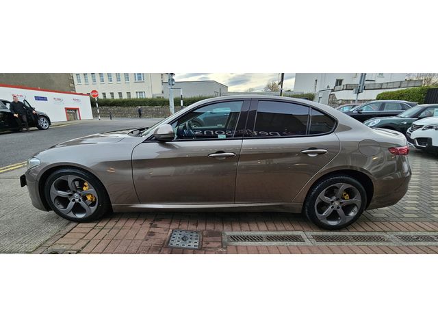 Image for 2018 Alfa Romeo Giulia 2.2 TD SPECIALE 180BHP AUTOMATIC - DOUBLE SUNROOF