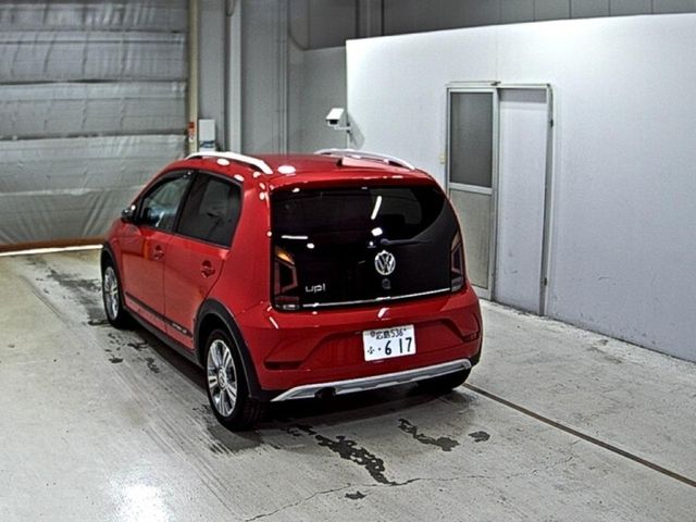 Image for 2017 Volkswagen up! CROSS EDITION - FACTORY ALLOYS - REVERSE CAMERA - COLOUR CODED INTERIOR