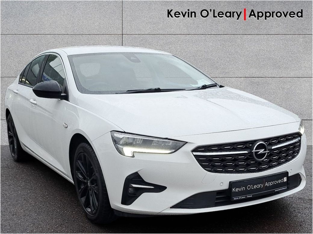 Image for 2022 Opel Insignia 1.5D Elite 122PS