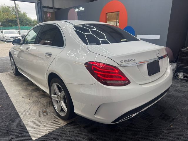 Image for 2018 Mercedes-Benz C Class 2018 MERCEDES-BENZ C220d AUTOMATIC 2.2/ PARKING CAMERA/ CRUISE CONTROL/ PADDLE SHIFTERS/ ELETRIC AND HEATED SEATS/ APPLE CARPLAY AND MORE