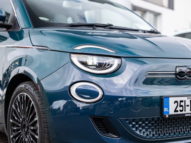 Image for 2025 Fiat 500 LA Prima 42KWH 3DR Auto