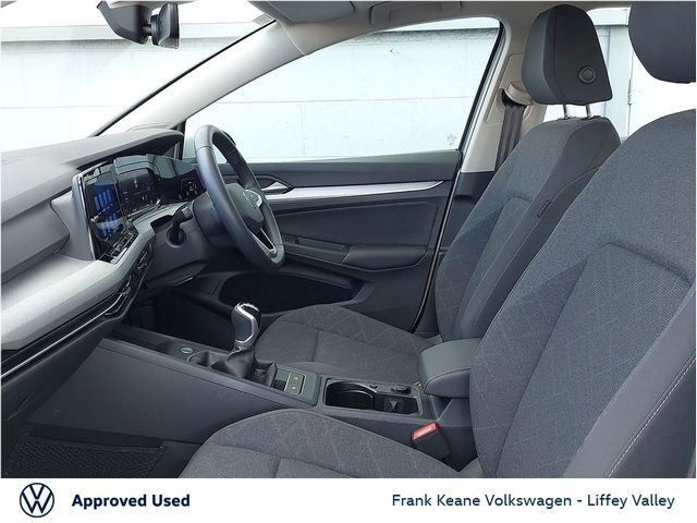 Image for 2024 Volkswagen Golf LIFE 2.0 TDI 115HP *REAR VIEW CAMERA* *REFLEX SILVER* *PCP AVAILABLE* *CARPLAY & ANDROID AUTO*