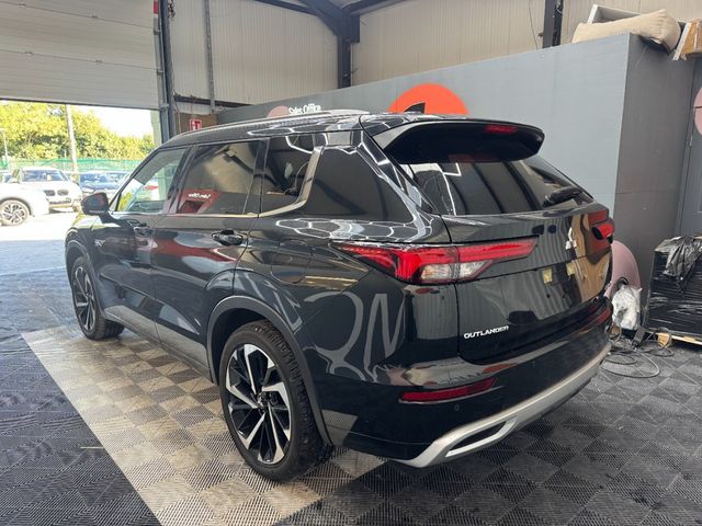 Image for 2024 Mitsubishi Outlander 2024 MITSUBISHI OUTLANDER PHEV P 4WD 2.4 AUTOMATIC / CRUISE CONTROL / 360 CAMERA / ELECTRIC MEMORY & HEATED SEATS / PADDLE SHIFTERS /PANORAMIC SUNROOF/ 7 SEATS OPTION AND MOR