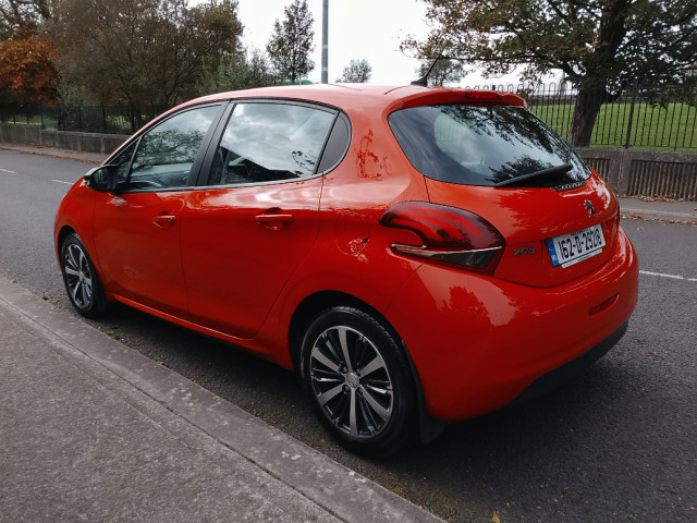 Image for 2016 Peugeot 208 Active Design Menthol 5DR