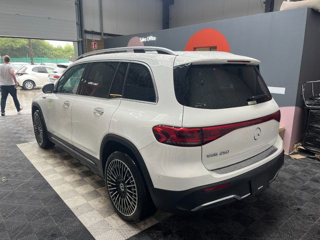 Image for 2024 Mercedes-Benz EQB 2024 MERCEDES-BENZ EQB AUTOMATIC / CRUISE CONTROL / 360 CAMERA / ELECTRIC MEMORY & HEATED SEATS / PADDLE SHIFTERS / APPLE CARPLAY / AMBIENT LIGHTS AND MORE
