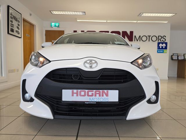 Image for 2023 Toyota Yaris 1.0 Luna 