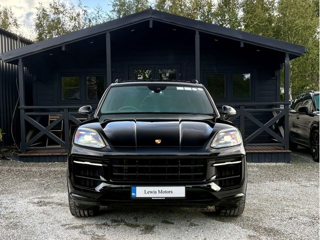 Image for 2023 Porsche Cayenne E-HYBRID, **DEPOSIT TAKEN** HIGH SPEC, BOSE SOUND SYSTEM, TILT AND SLIDE PAN ROOF, REAR SEAT ENTERTAINMENT, SPORT CHRONO, AIR SUSPENSION