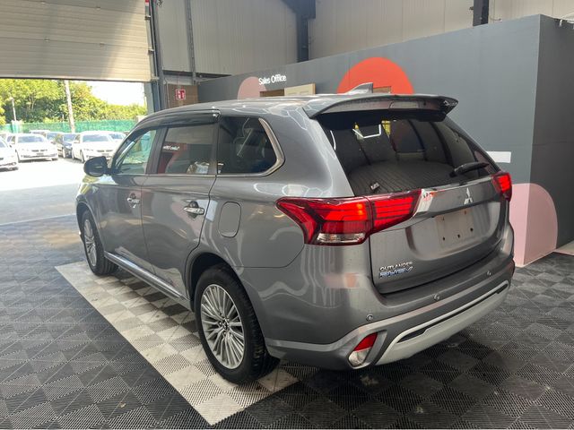Image for 2018 Mitsubishi Outlander ONLY €19950! 2018 OUTLANDER 2.4 HYBRID / 110k KMs / HEATED SEATS & WHEEL , REVERSE CAMERA , ADAPTIVE CRUISE & MORE