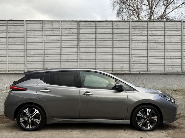 Image for 2021 Nissan Leaf 62 KWH E + N-CONNECTA / BIG BATTERY / APPLE & ANDROID AUTO / NAV / CRUISE / HALF LEATHER / PARK SENSORS / *FINANCE PACKAGES AVAILABLE*