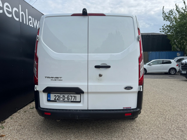 Image for 2022 Ford Transit Custom 2.0 TDCI 105 PS SWB // PRICE EXCL. VAT // FULL SERVICE HISTORY // STUNNING CONDITION // 01/27 CVRT // REVERSE CAMERA, REAR PARKING SENSORS AND BLUETOOTH // 