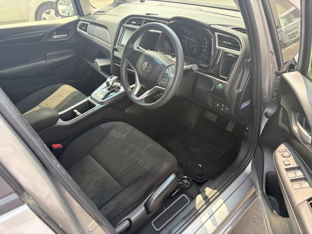 Image for 2020 Honda Shuttle HYBIRD - CRUISE CONTROL - REVERSE CAMERA - HONDA SENSING